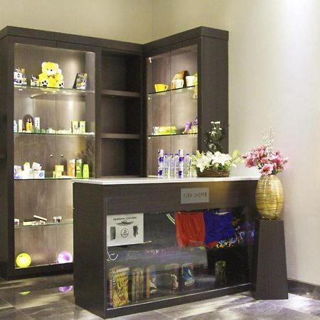 Hotel Suba Grand Dahej Buitenkant foto
