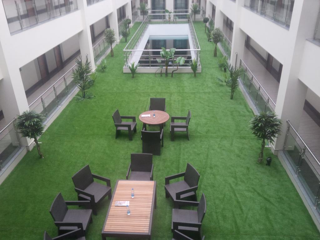 Hotel Suba Grand Dahej Buitenkant foto