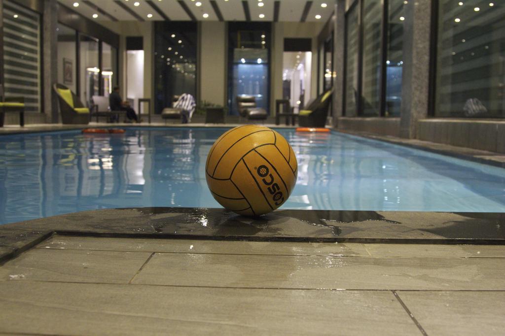 Hotel Suba Grand Dahej Buitenkant foto