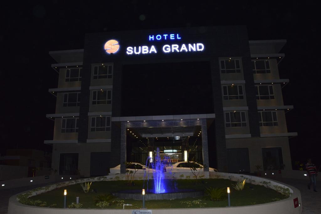 Hotel Suba Grand Dahej Buitenkant foto